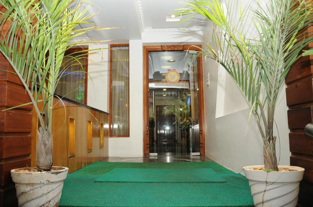Sri Sarvesha Js Palace Temple View Tiruvannāmalai Buitenkant foto