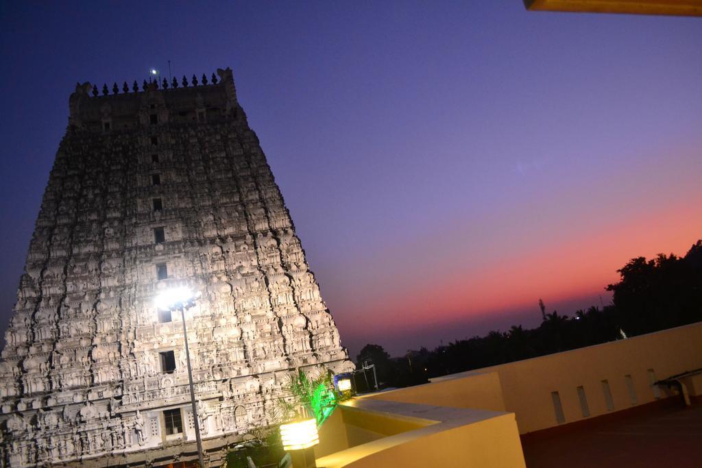 Sri Sarvesha Js Palace Temple View Tiruvannāmalai Buitenkant foto